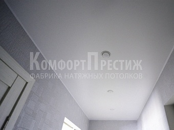 сатиновые натяжные потолки для прихожей 10